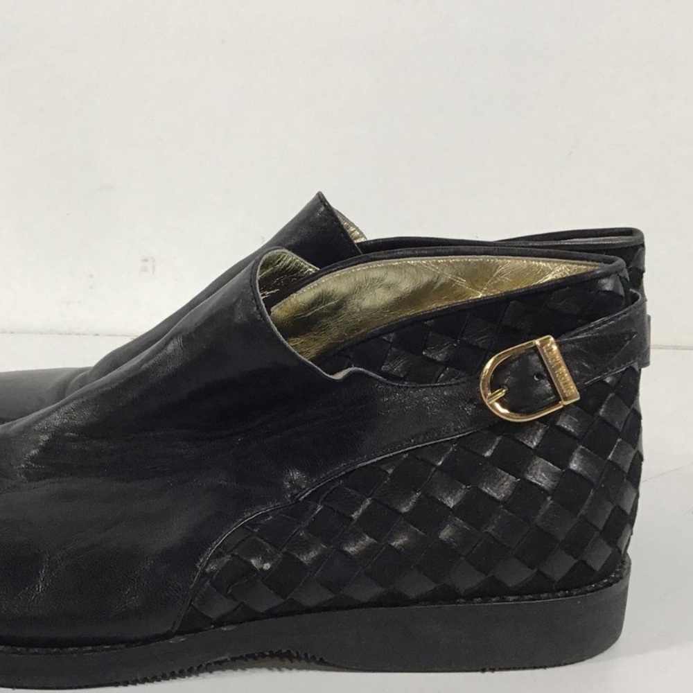 Women’s Bottega Veneta Black Leather Flat Woven Ankle Boot Size 6.5B